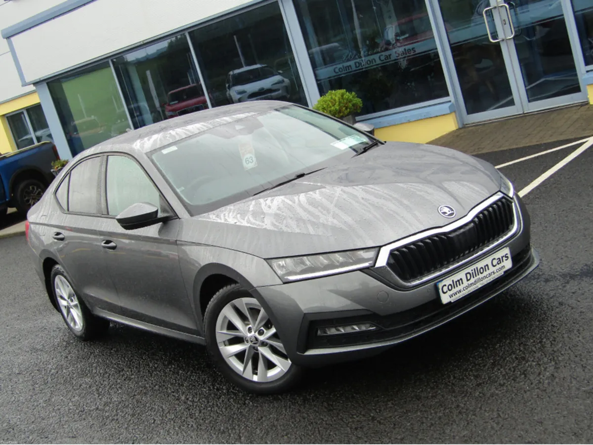 Skoda Octavia AMBITION 2.0 TDI 150 AUTOMATIC - Image 2