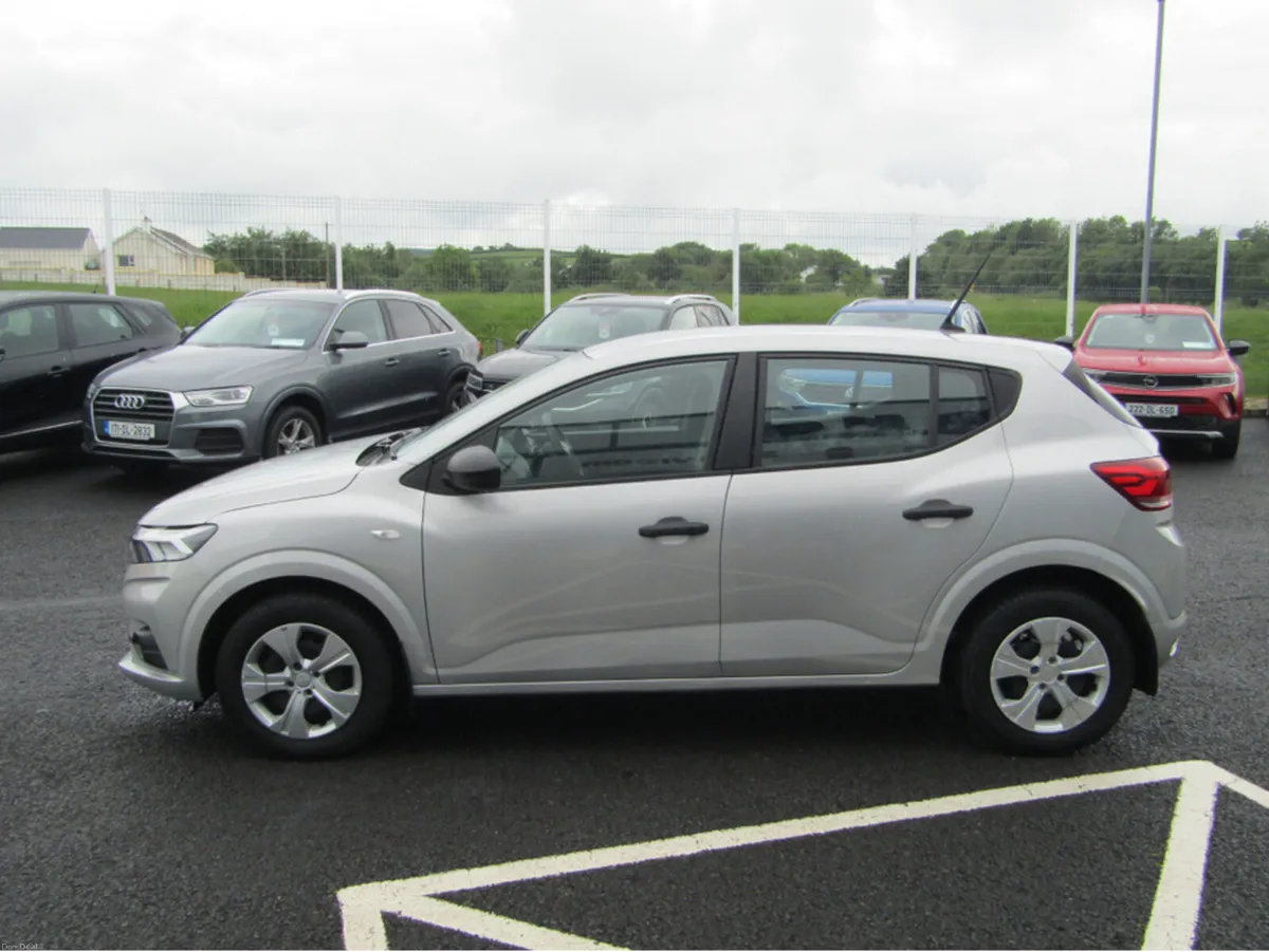 Dacia Sandero ESSENTIAL SCE 65 NBI 5 - Image 6