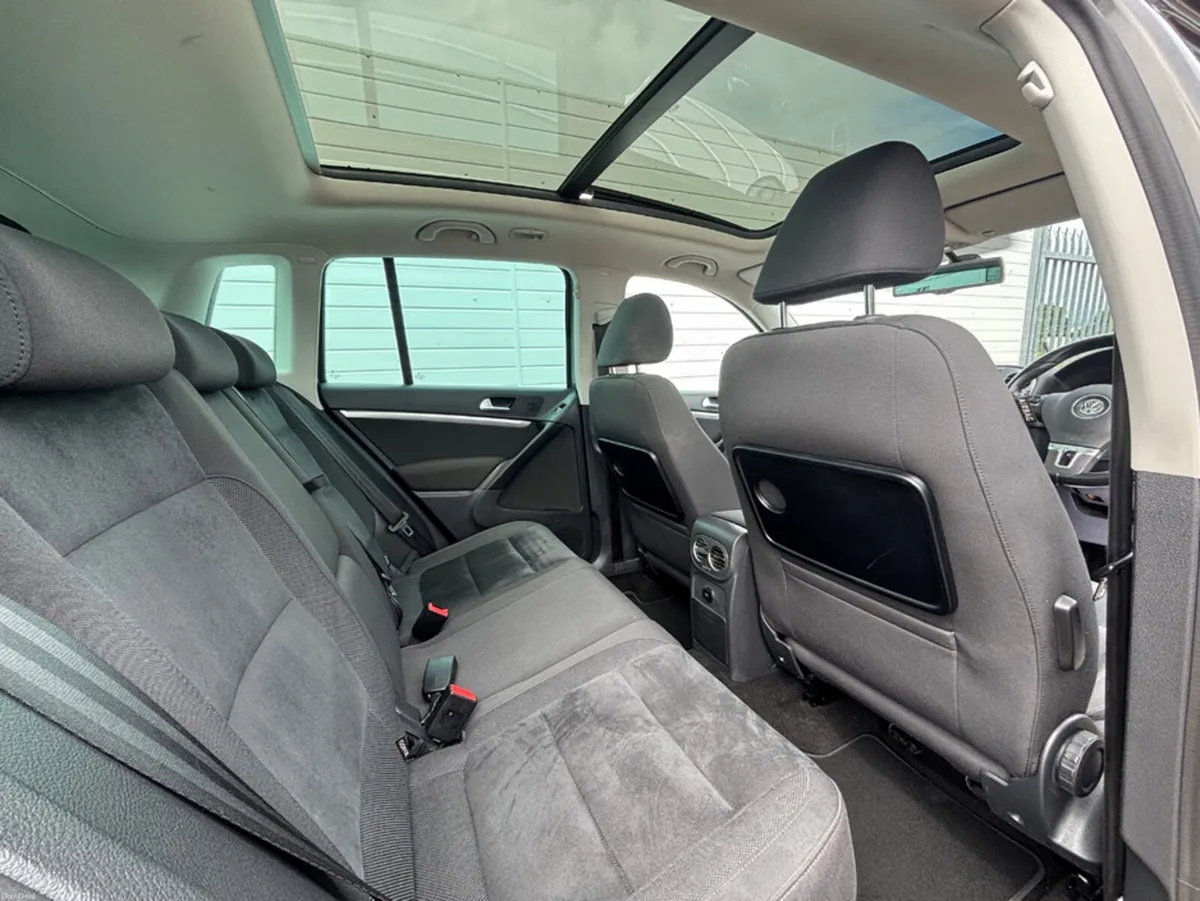 Volkswagen Tiguan SPORT 2.0 TDI MANUAL 6SPEED FWD - Image 5