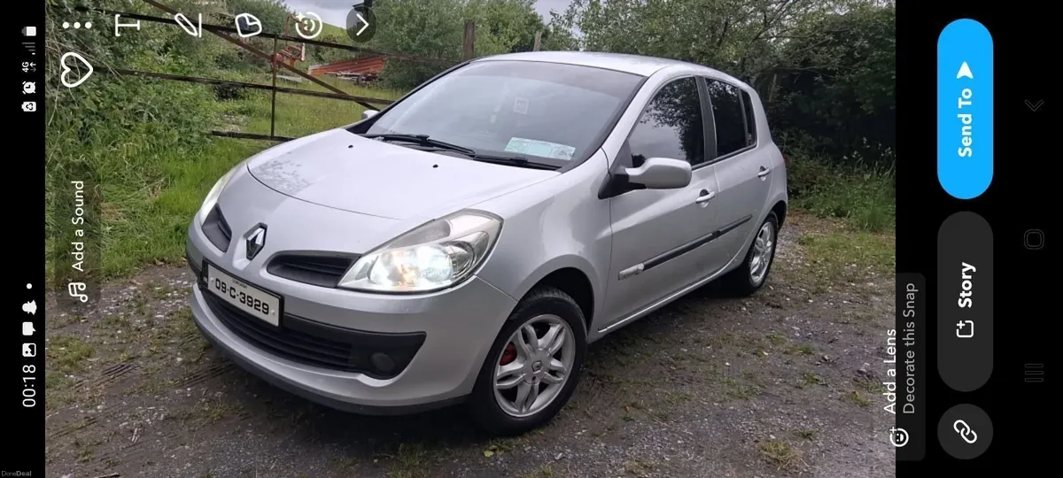 Renault Clio - Image 1