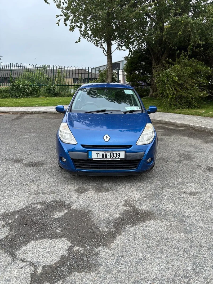 Renault Clio 2011 - Image 2