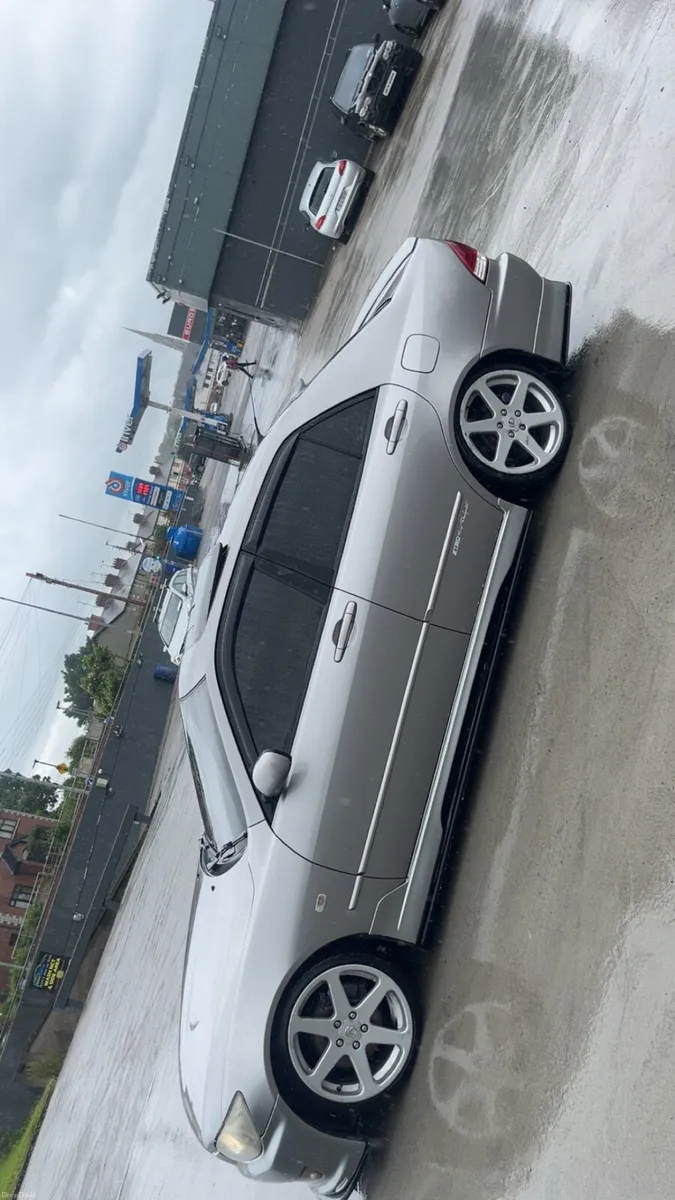 Lexus is200 le - Image 3