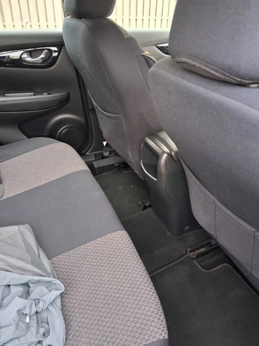 Car - Image 6