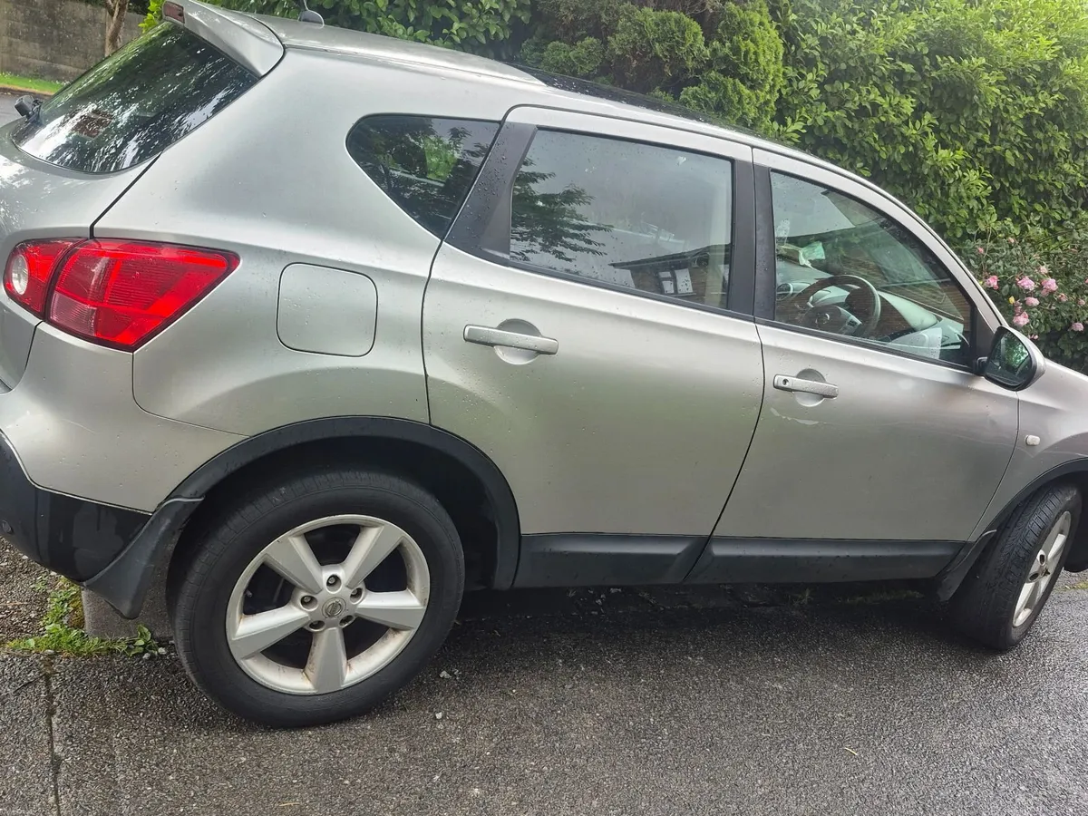 Nissan Qashqai 2008 - Image 2