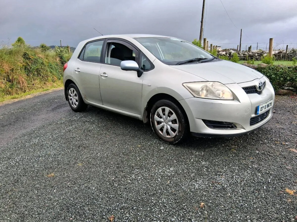 Toyota auris petrol - Image 2
