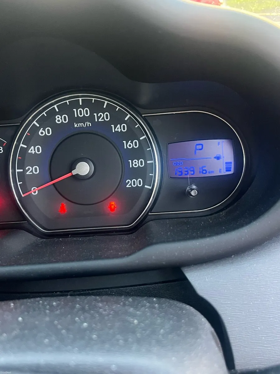 Hyundai i10 automatic - Image 4