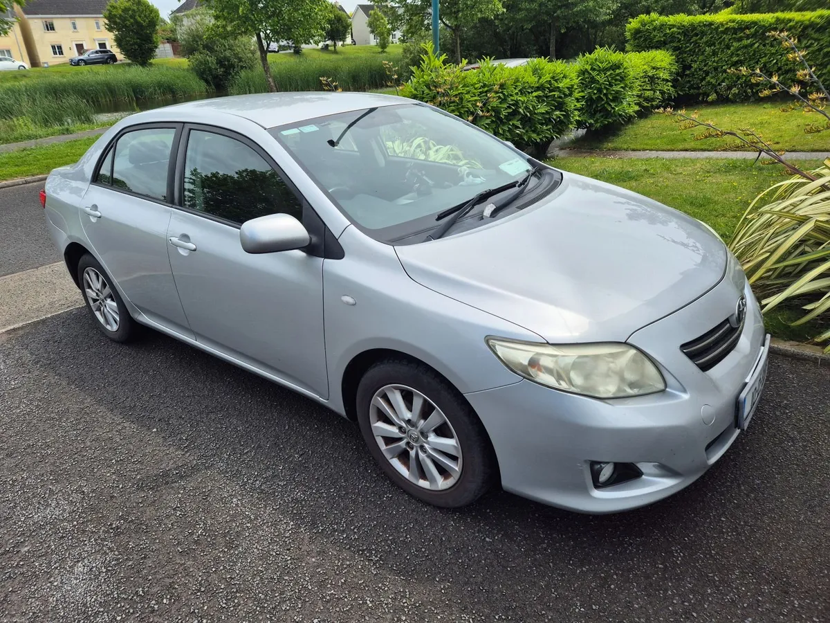 Toyota Corolla 2010 - Image 3
