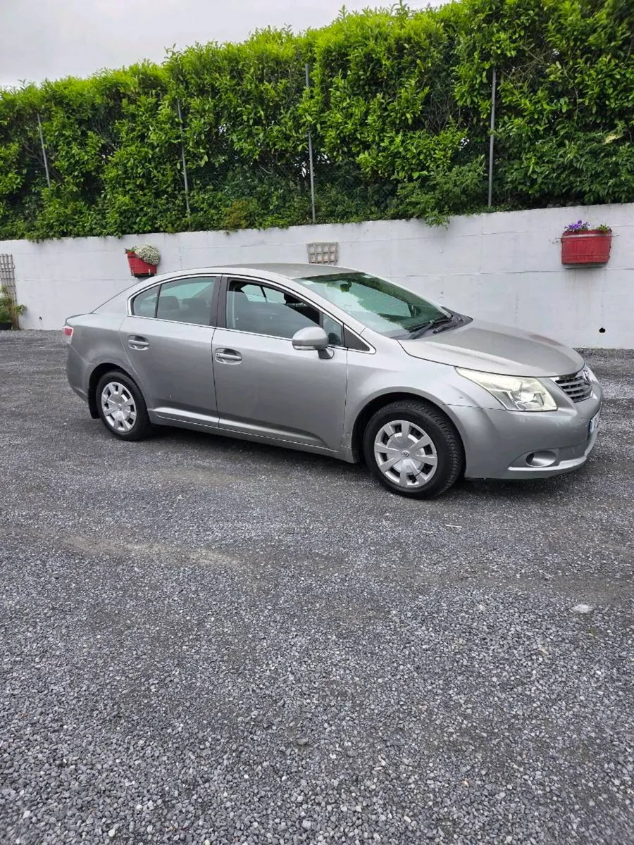Toyota Avensis 2.0 diesel only 239k - Image 3