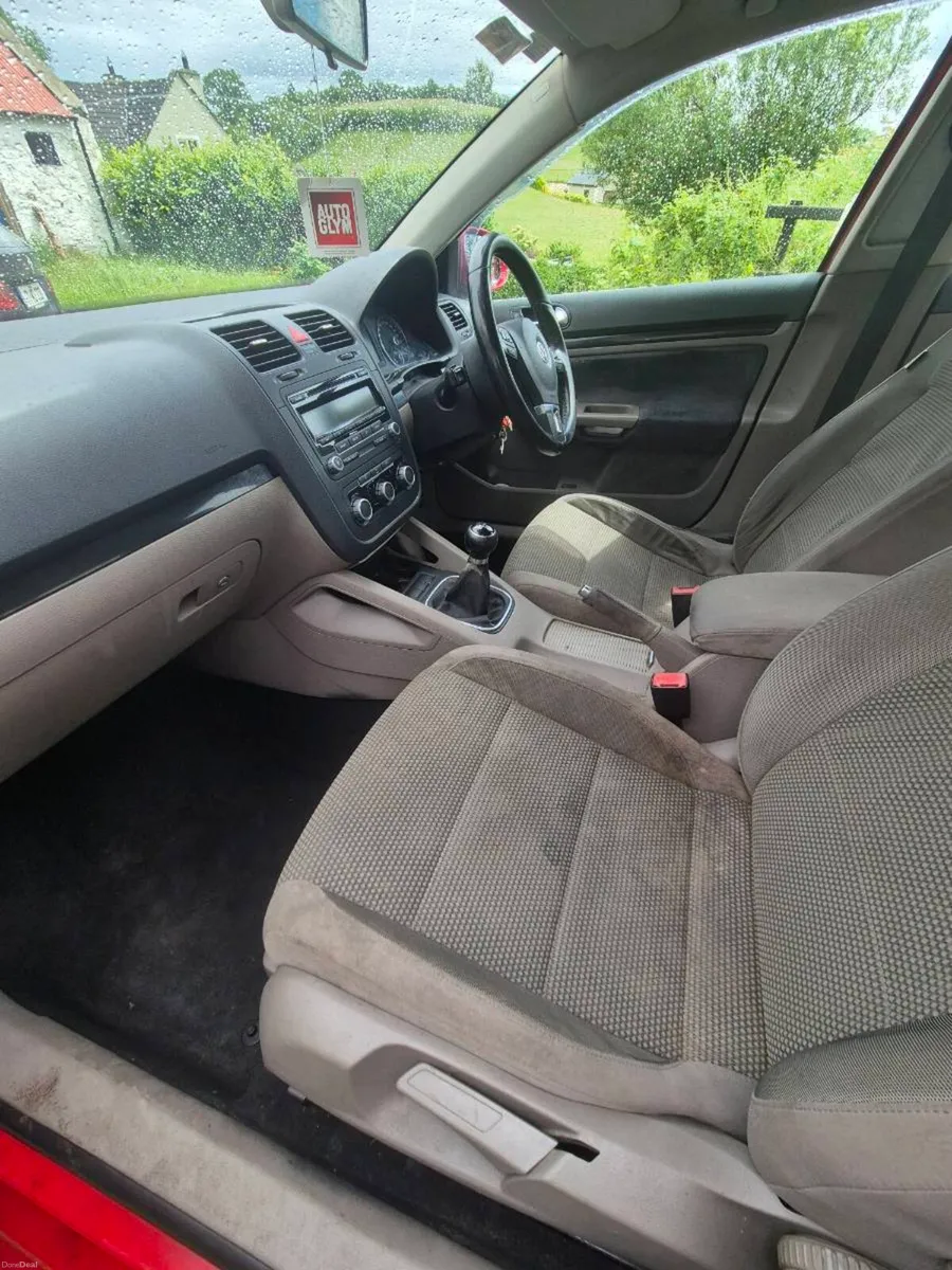 Volkswagen Jetta - Image 3