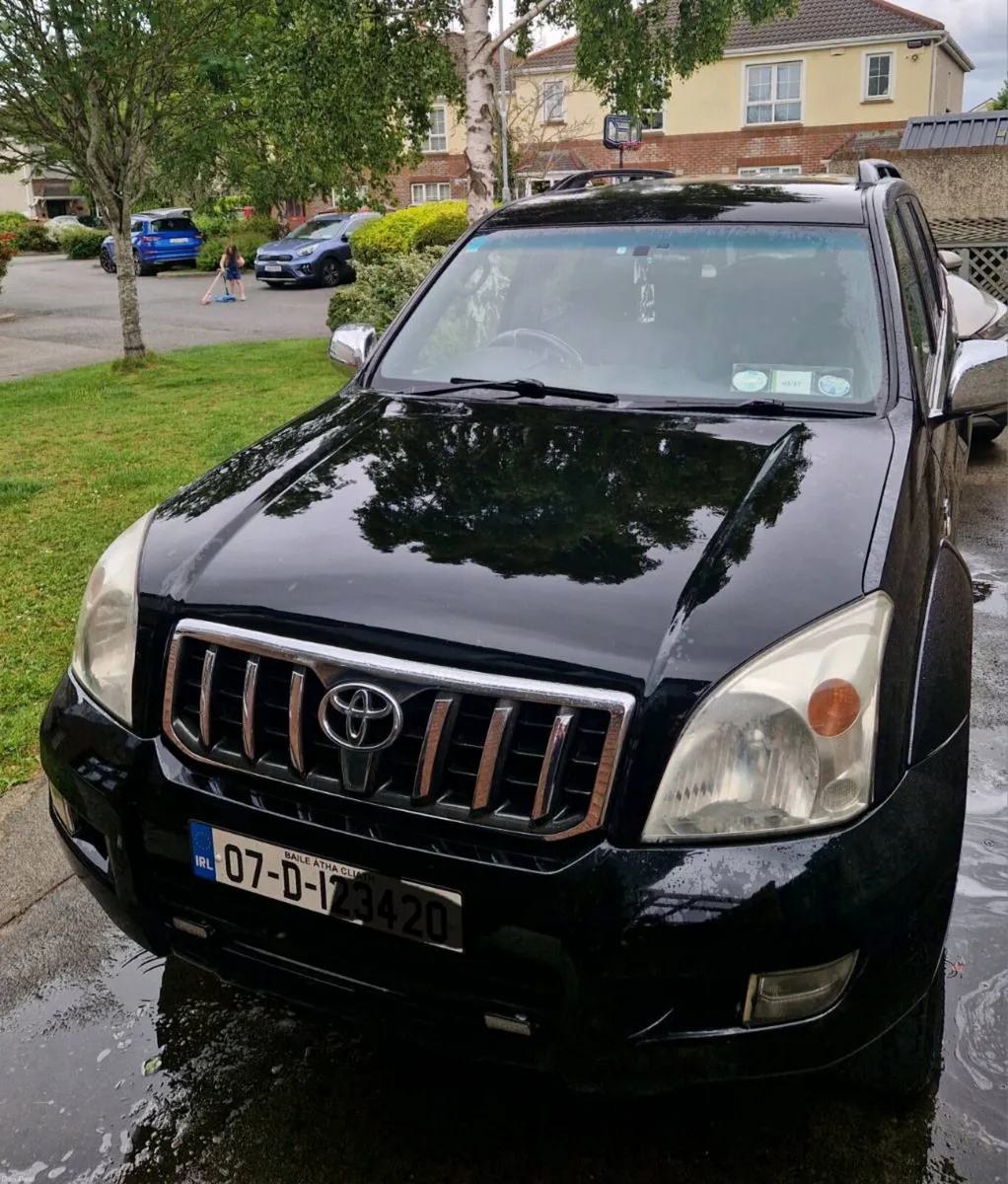 Toyota Prado Crewcab - Image 2