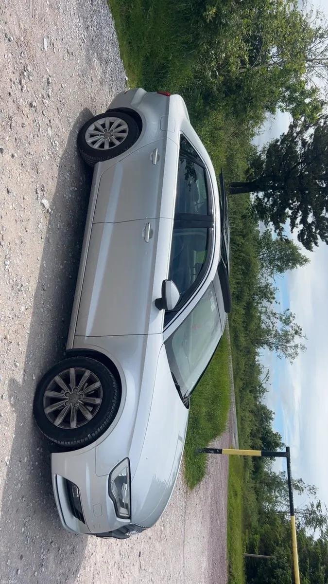 Car - Image 3