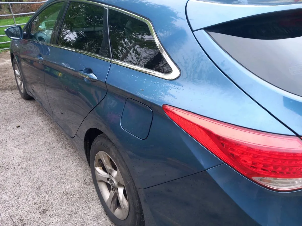 Hyundai I40 Estate - Image 3