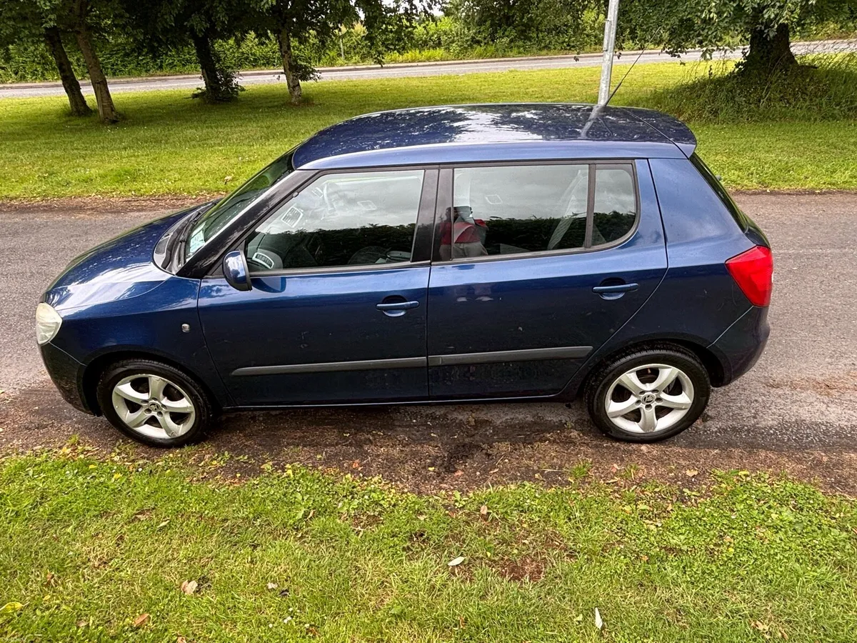 Skoda Fabia LOW KMS - Image 4
