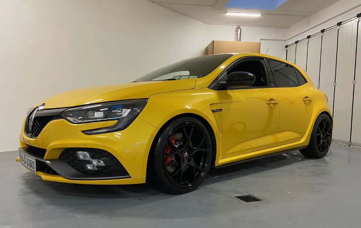 RENAULTSPORT MEGANE RS300 TROPHY - Image 4