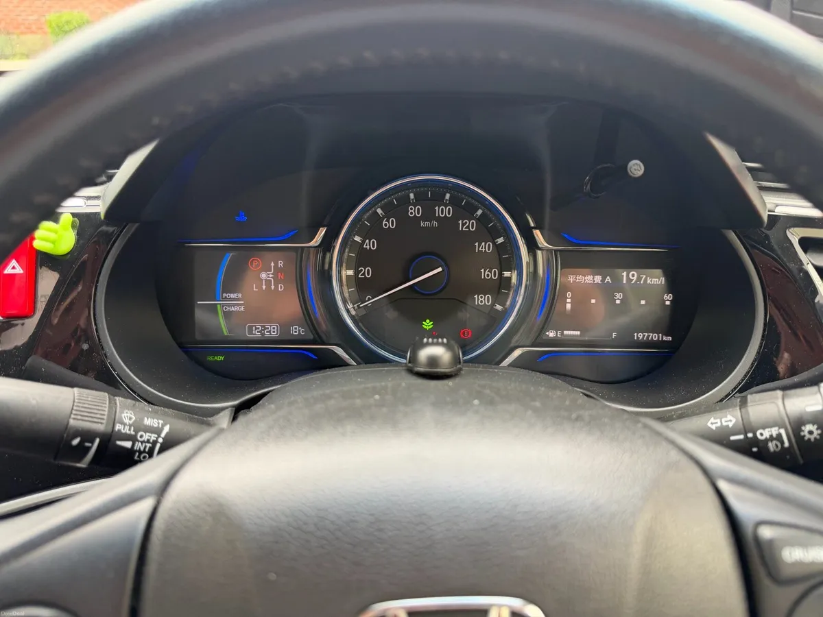 Honda Grace 1.5 HYBRID AUTOMATIC - Image 3