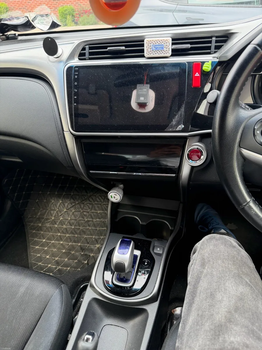 Honda Grace 1.5 HYBRID AUTOMATIC - Image 4
