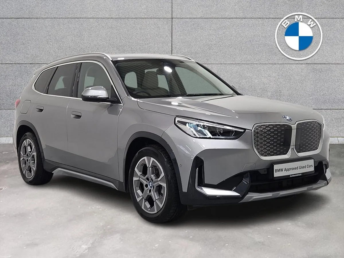 BMW iX1 eDrive20 xLine - Image 1