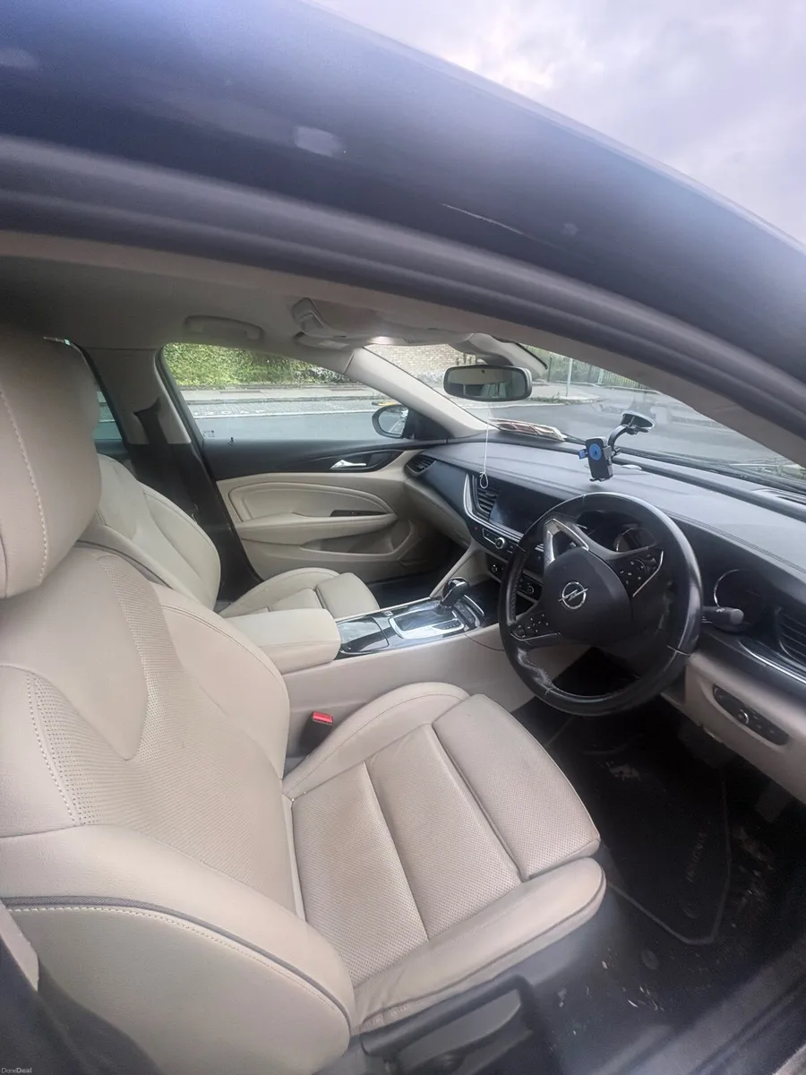 Opel Insignia 2018 - Image 2