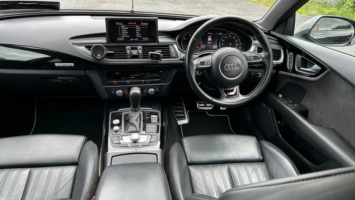 Audi A7 3.0l QUATTRO 272HP S-Line BLACK EDITION - Image 6