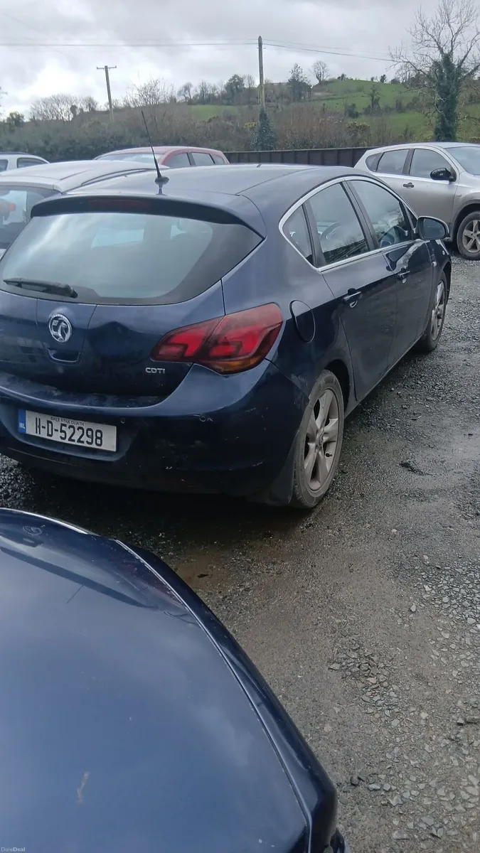 Vauxhall Astra 2011 - Image 2