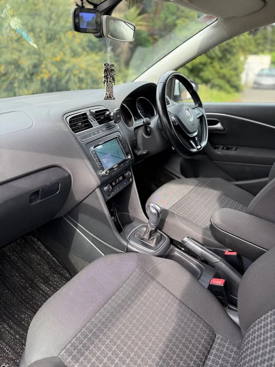 Car - Image 4