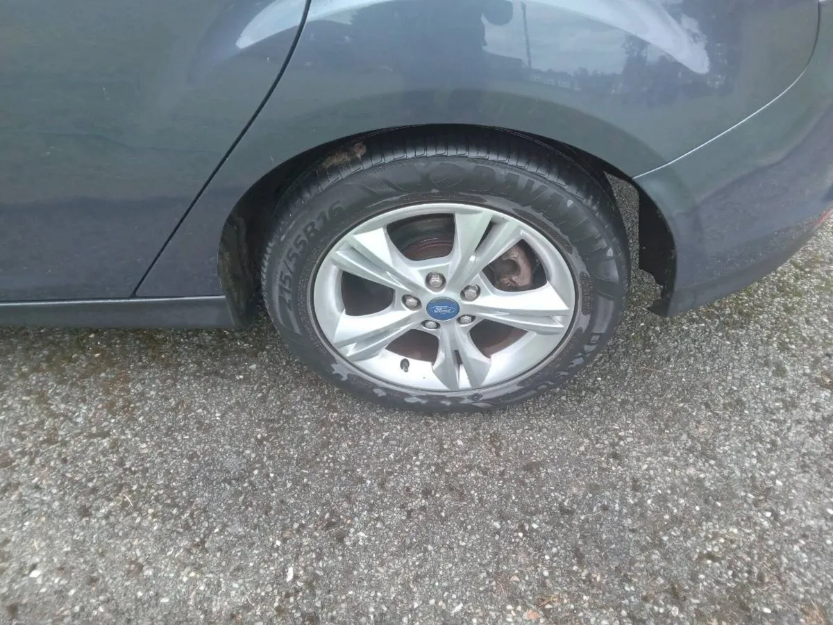 Car - Image 2
