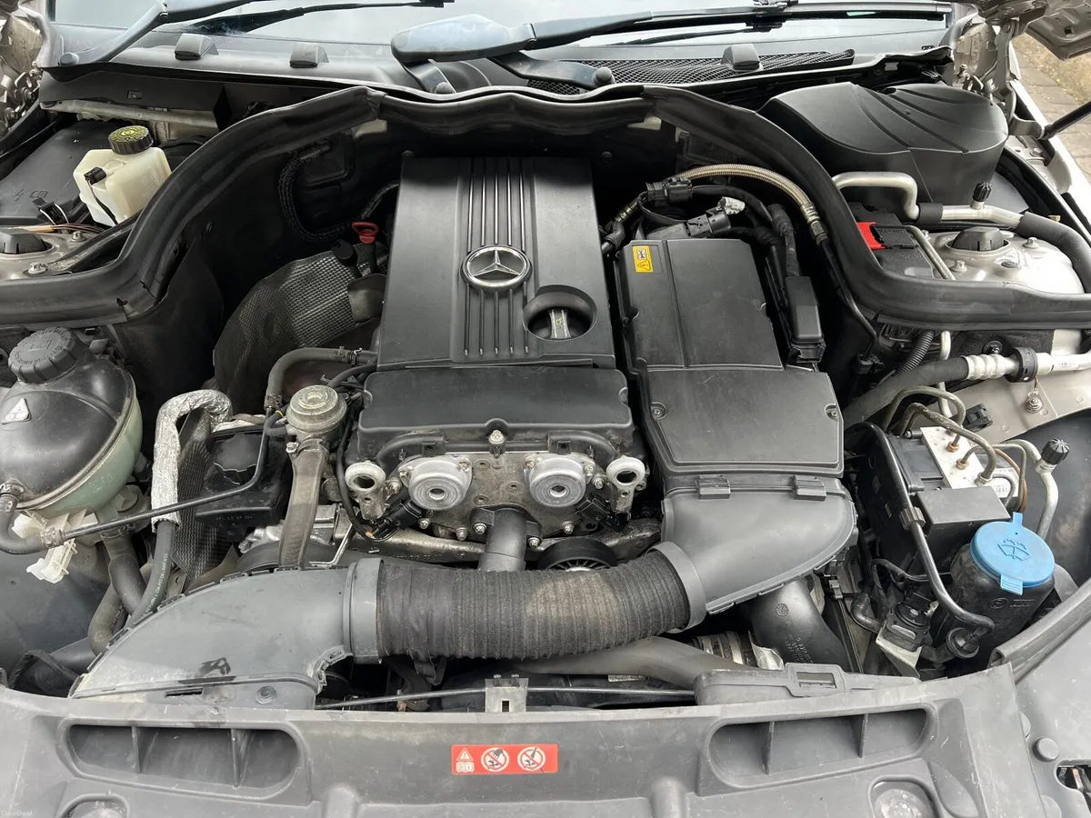 Mercedes-Benz C-Class 2008 - Image 2
