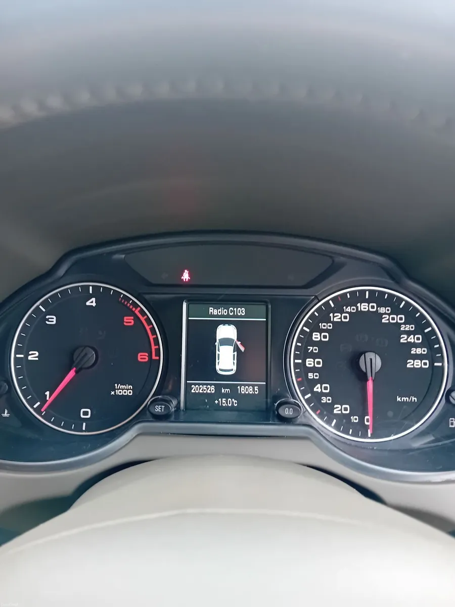 Audi Q5 2012 - Image 2