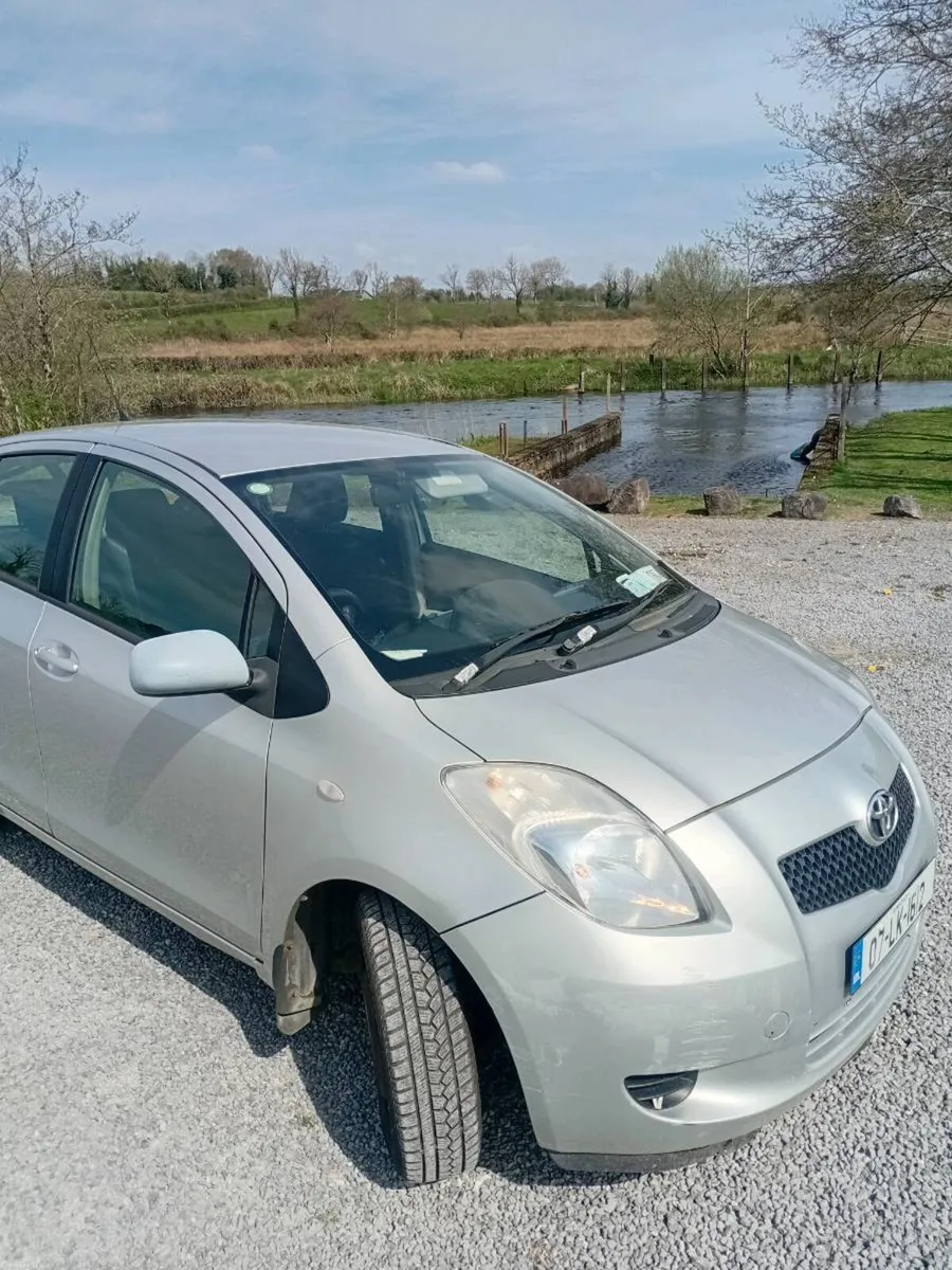 AUTOMATIC YARIS 170000klmRARE - Image 1