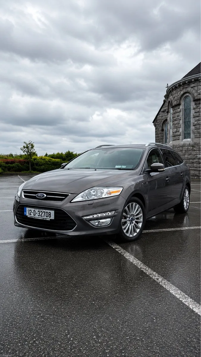 Ford Mondeo Titanium Estate  High Spec - Image 3