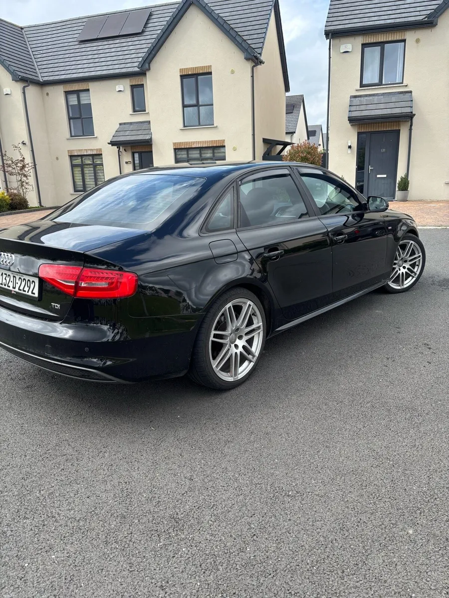 Audi A4 S-line Black Edition 2013 - Image 4
