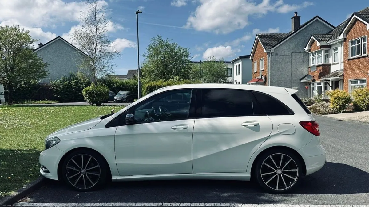 Mercedes-Benz B180 Night Pack | Automatic | 99,800 - Image 1