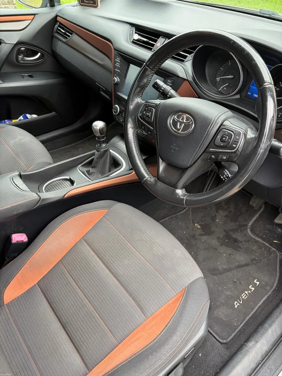 Car - Image 4