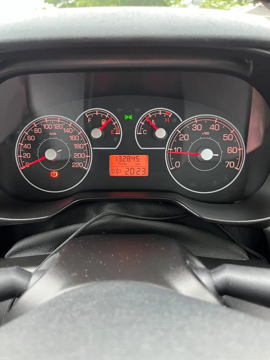 Fiat Punto 2008 - Image 2
