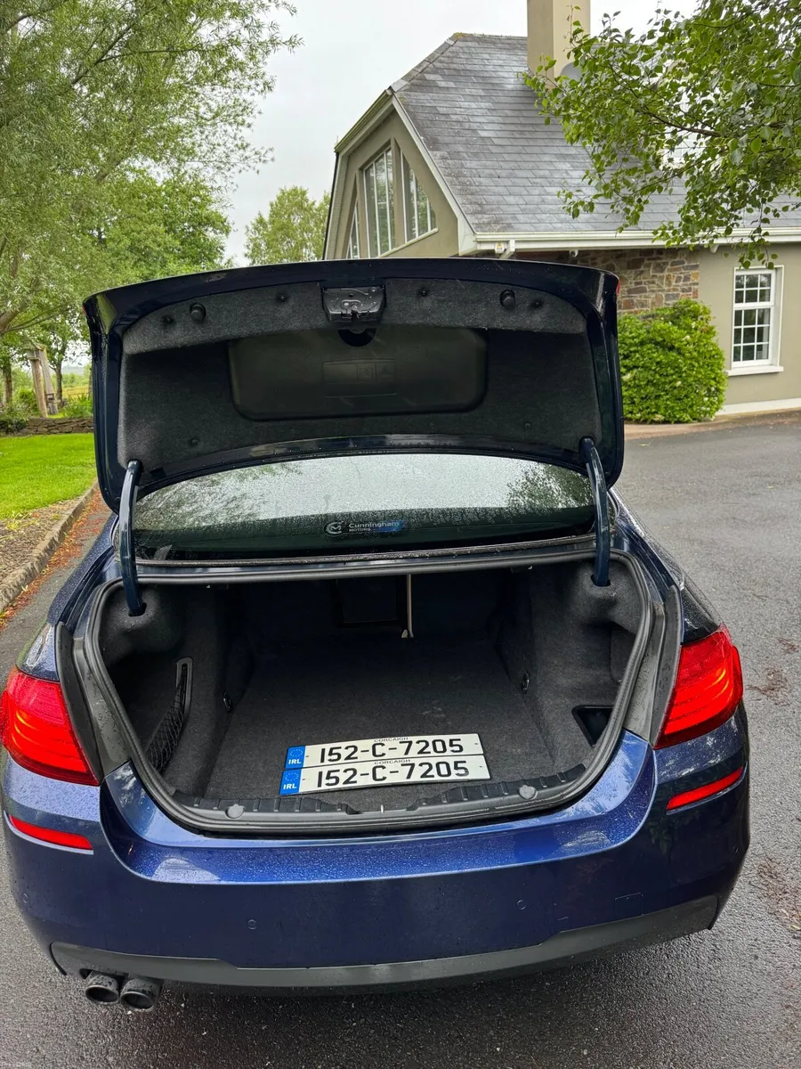 BMW 5-Series 2015 - Image 4
