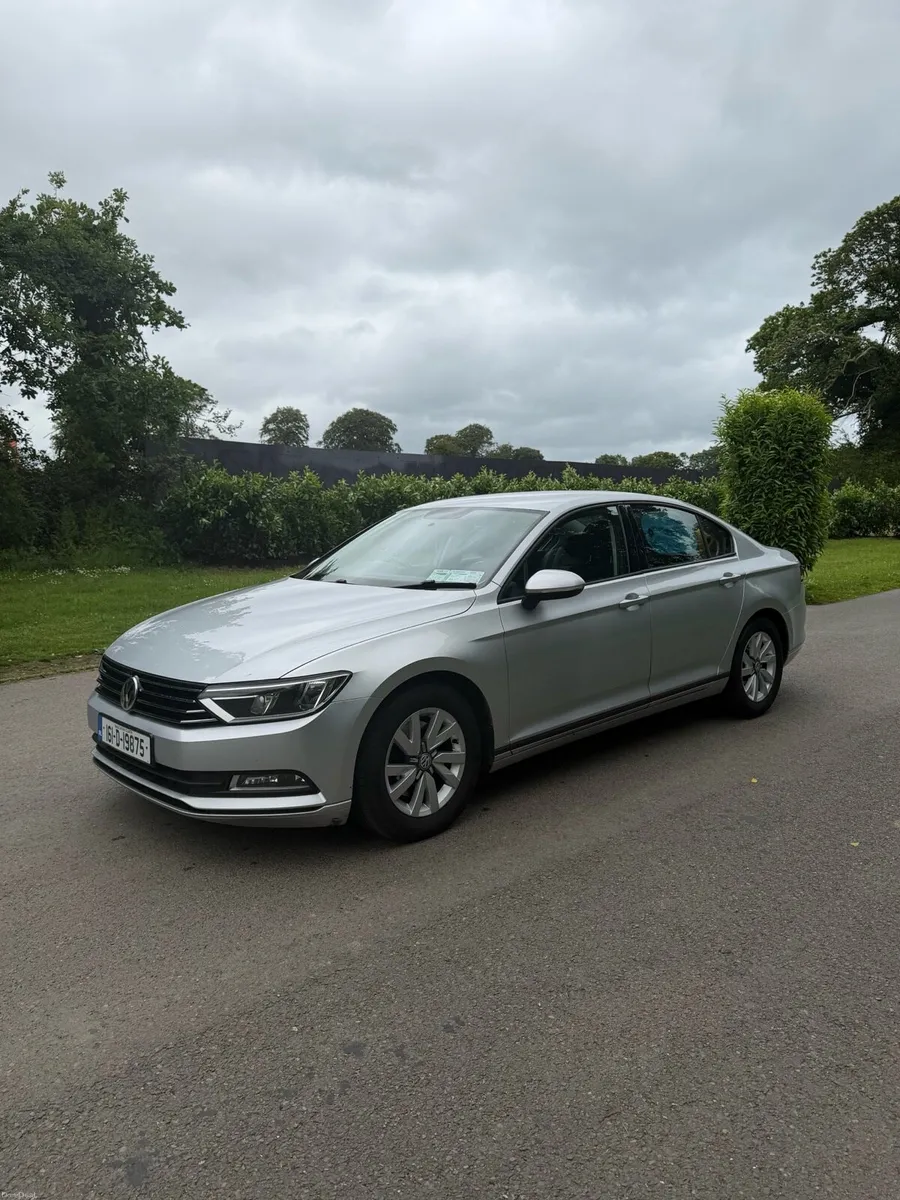 Vw Passat auto - Image 3