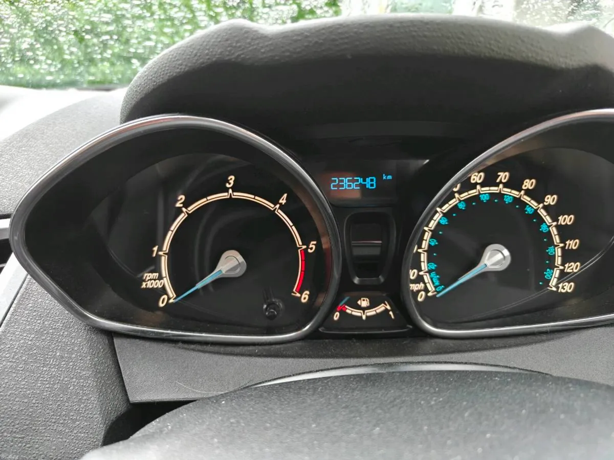 Ford Fiesta 151 - Image 4
