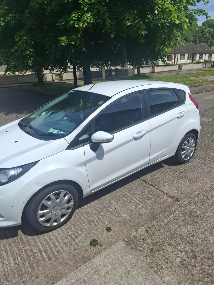 Ford Fiesta 2011 - Image 3