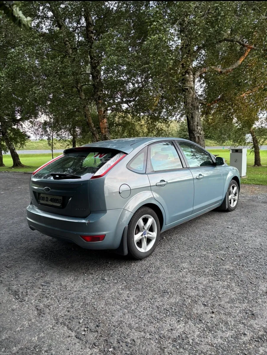 Ford Focus Zetec 1.4 Petrol - Image 2