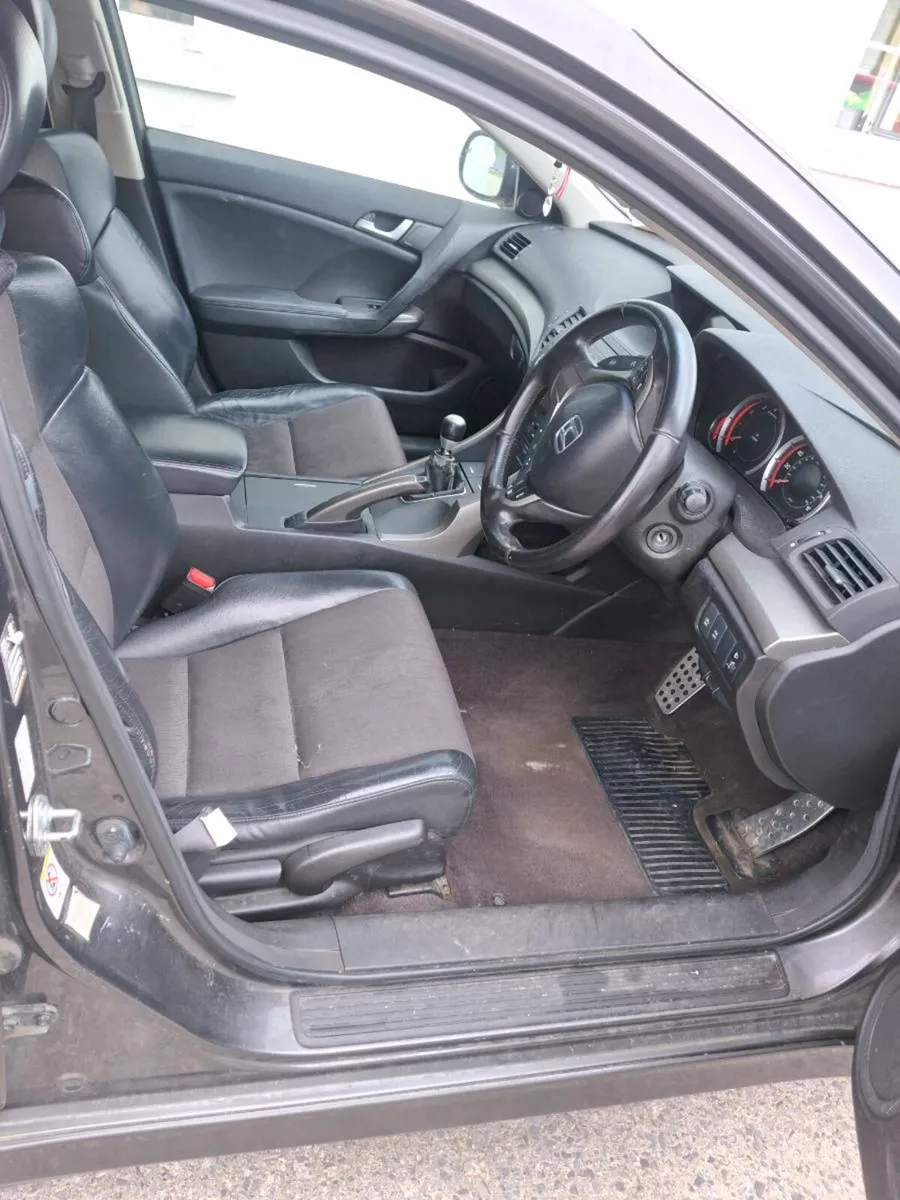 Honda accord 2011 2.2 dsl - Image 2