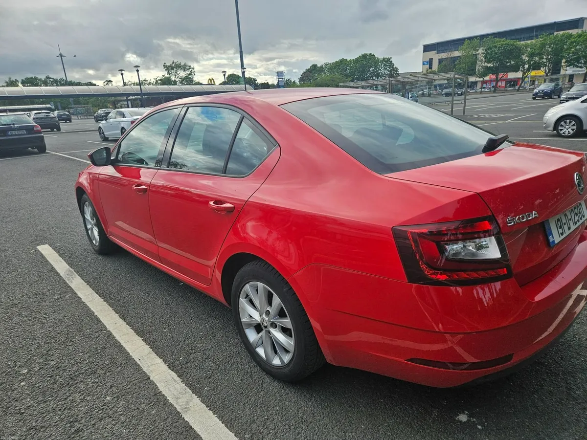 Skoda Octavia 2019 - Image 2