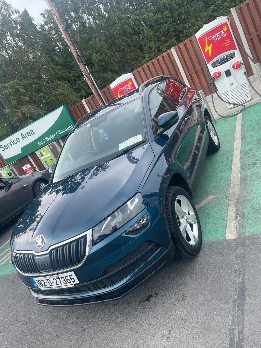 Skoda karoq 2018 1.6L TDI. Diesel Manual 100km - Image 1