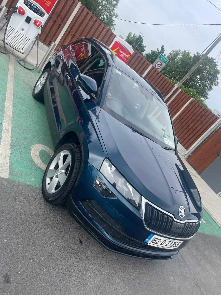 Skoda karoq 2018 1.6L TDI. Diesel Manual 100km - Image 3