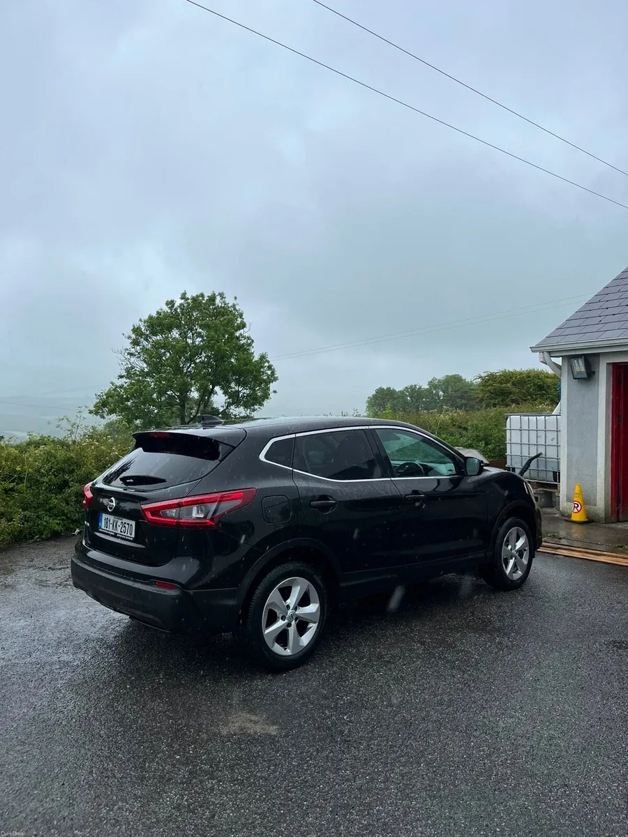 Nissan Qashqai - Image 1