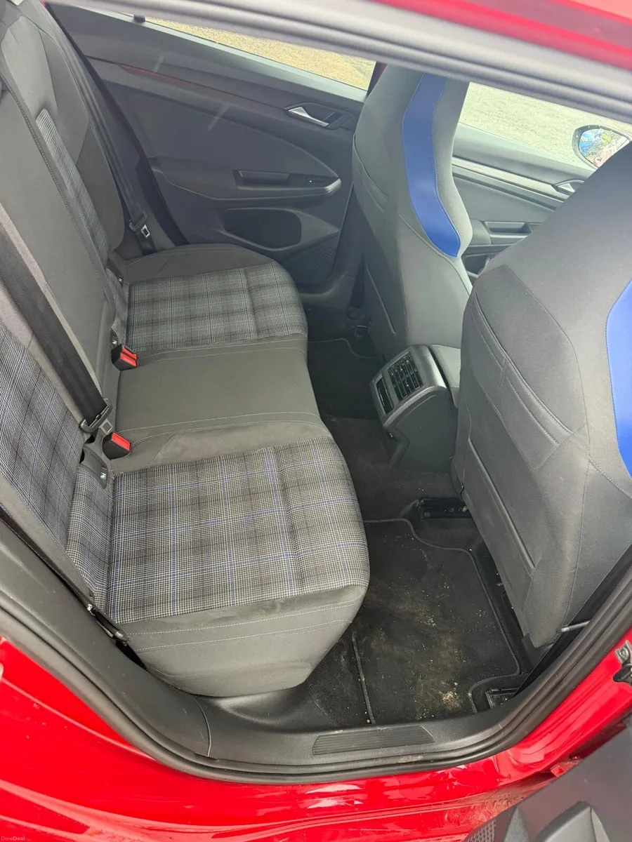 2021 Vw golf gte with dsg gearbox - Image 5