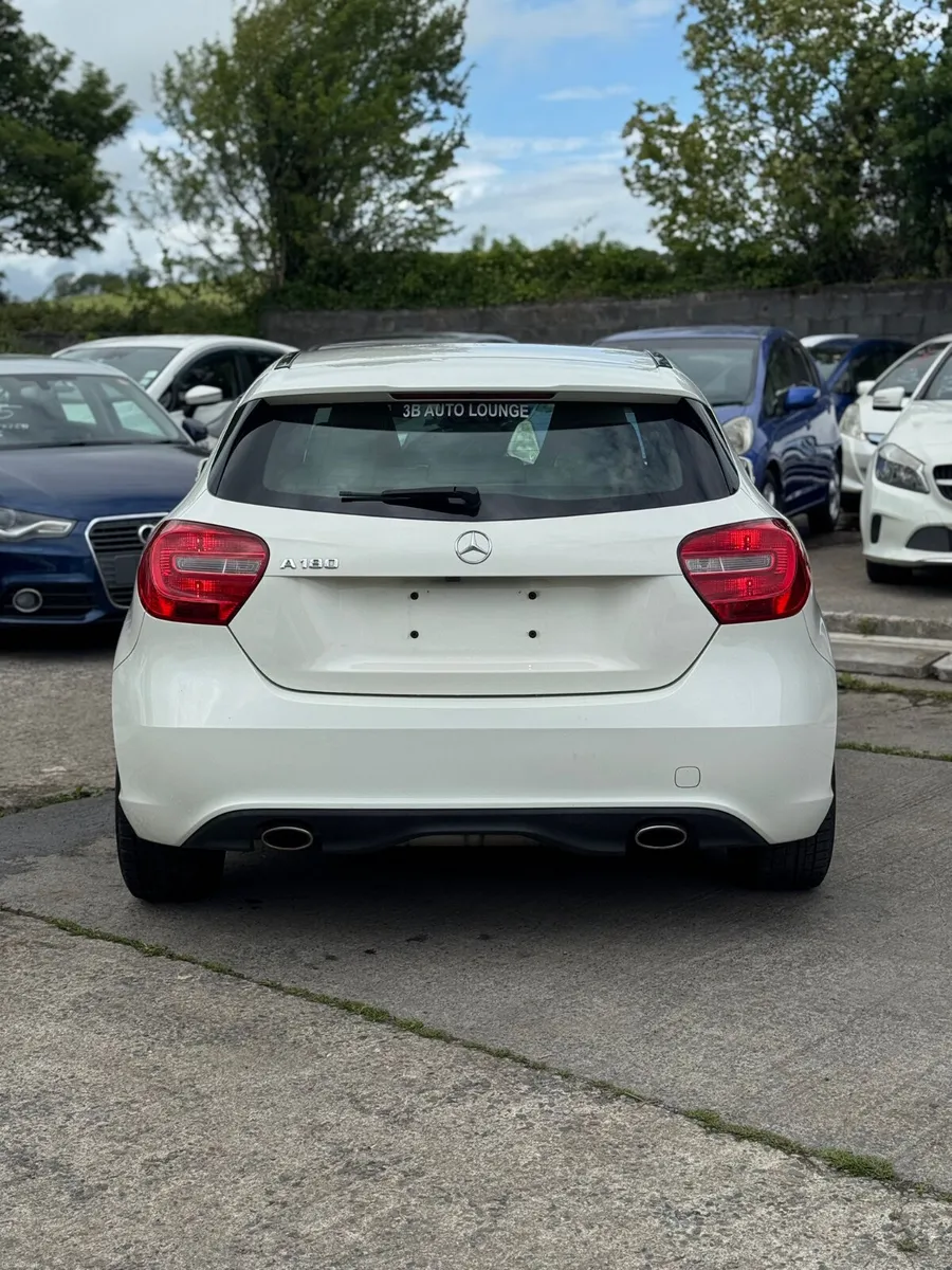 MERCEDES BENZ A-180 1.6Auto White Leather 50000 KM - Image 4