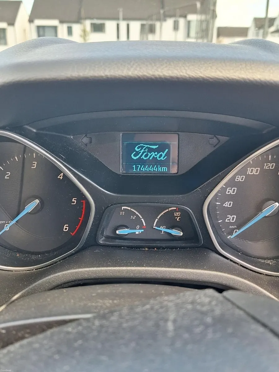 Ford Focus 2012 - Image 3