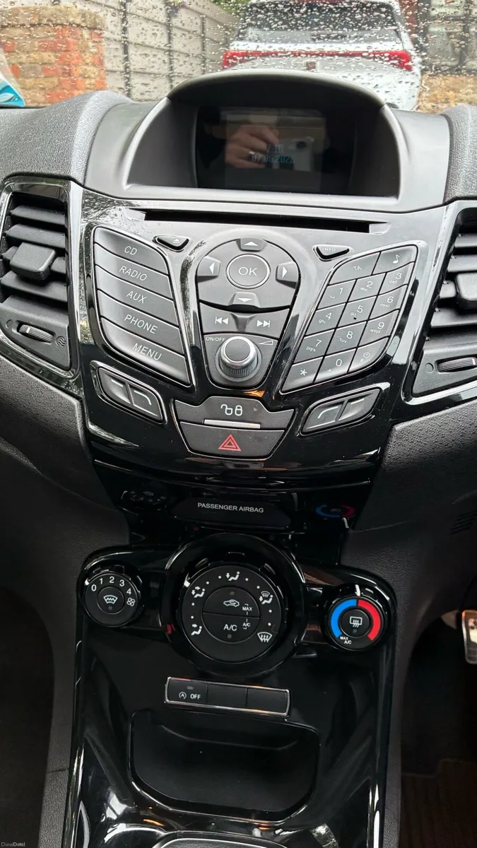 152 fiesta 1.0 zetec 3dr  . Mint condition - Image 3
