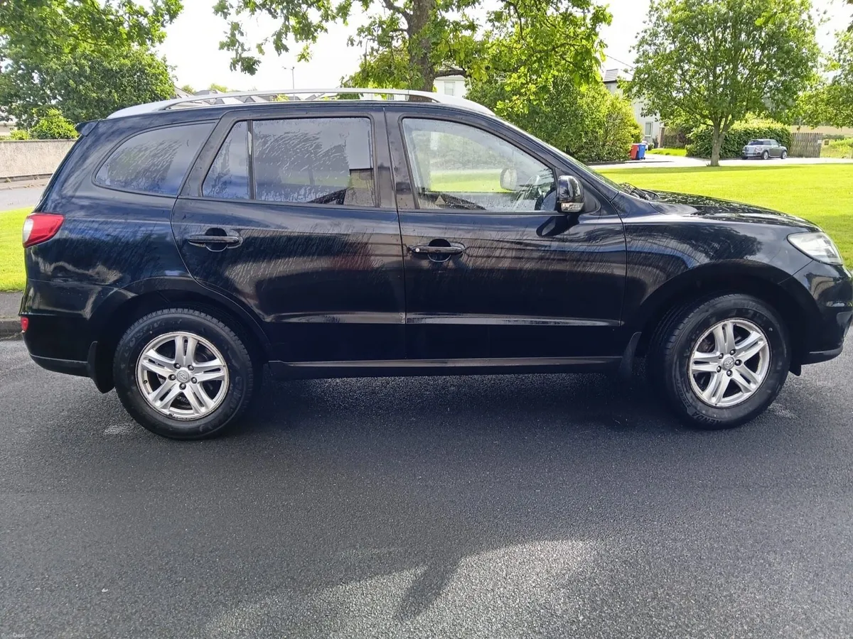 🔥2011 Hyundai Santa Fe 7 Seater NCT And Tax 4x4🔥 - Image 2
