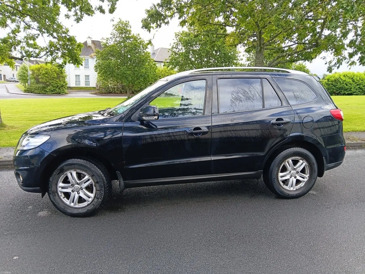 🔥2011 Hyundai Santa Fe 7 Seater NCT And Tax 4x4🔥 - Image 4
